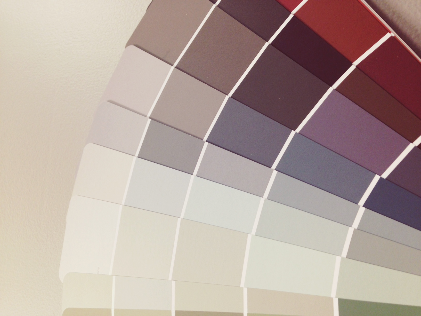 Choosing the right paint colours