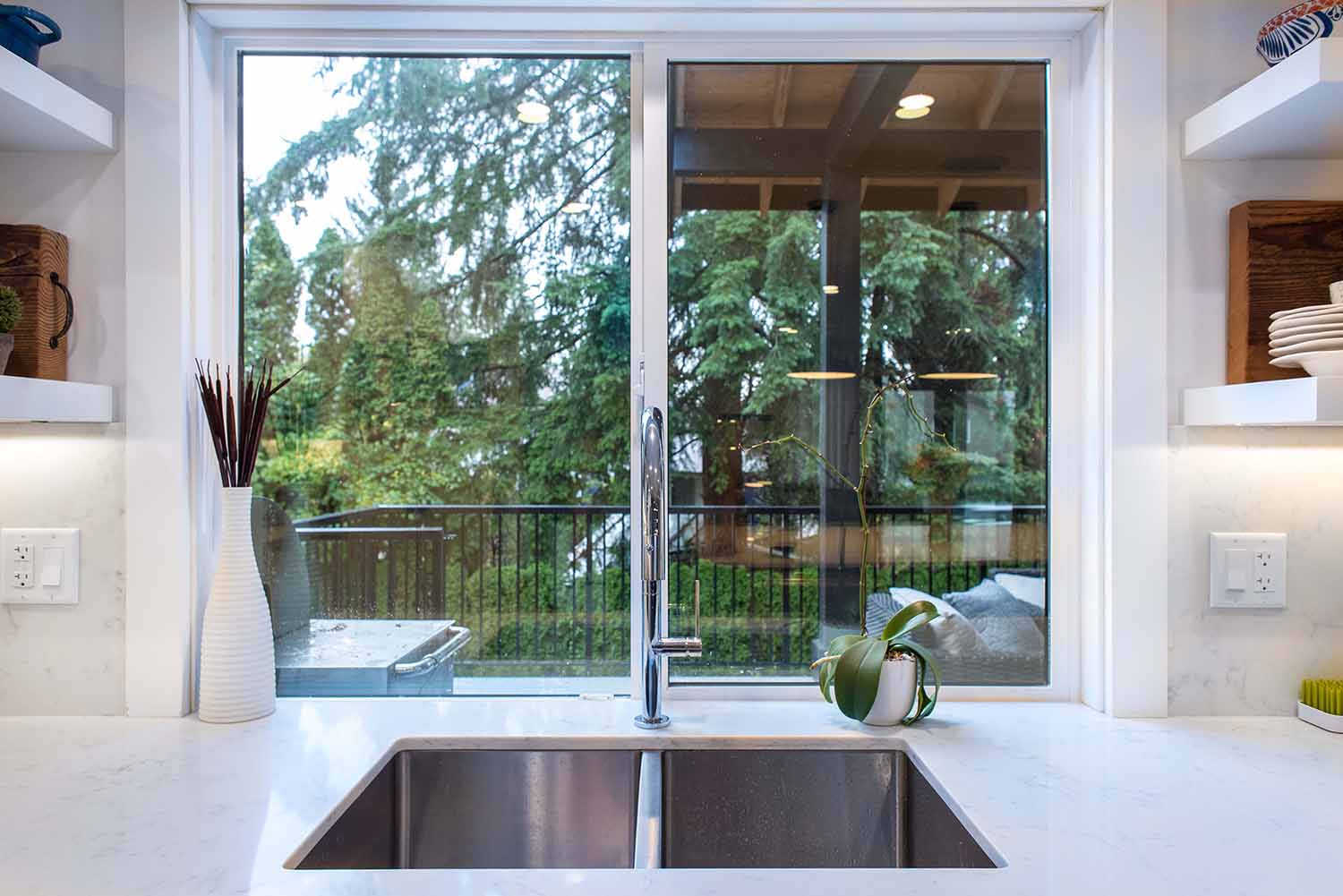 kitchen-sink-window