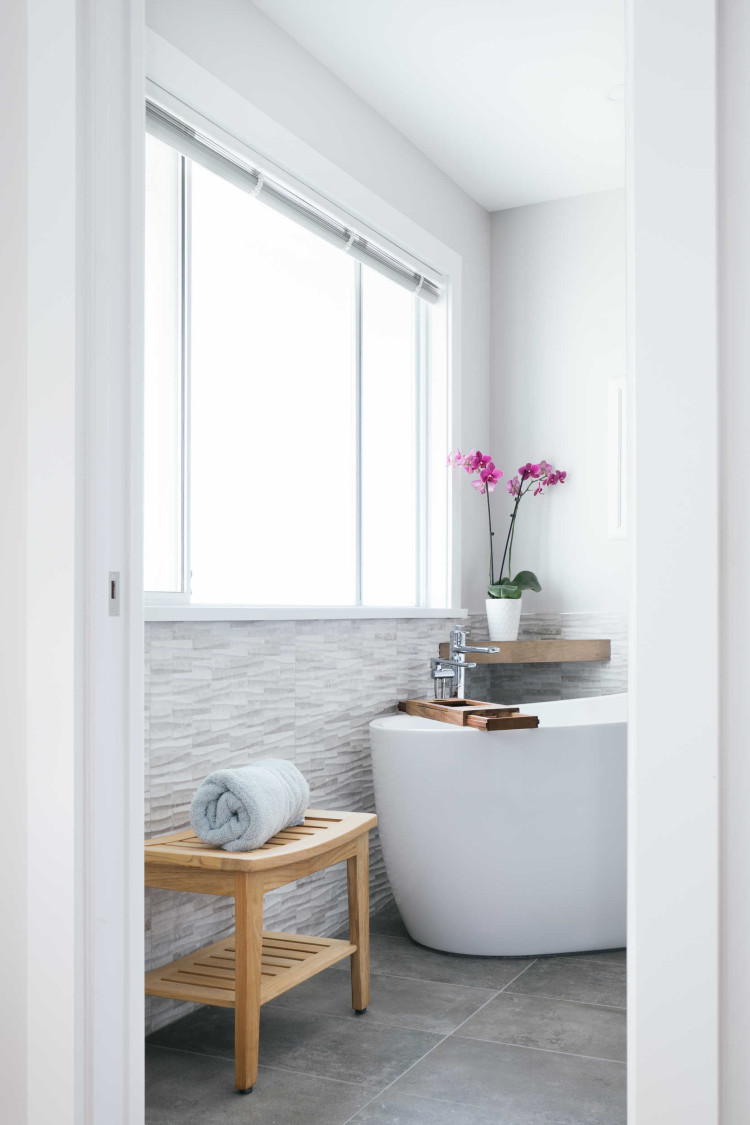 Port Coquitlam master bath reno with freestanding tub