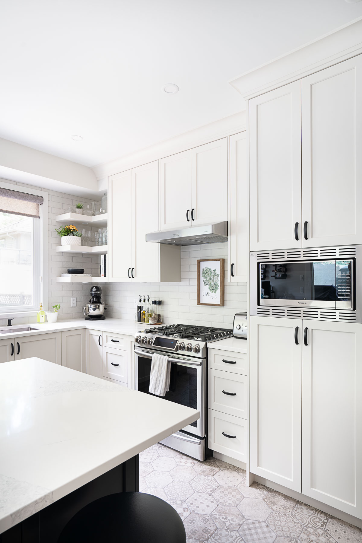 Coquitlam rustic kitchen renovation