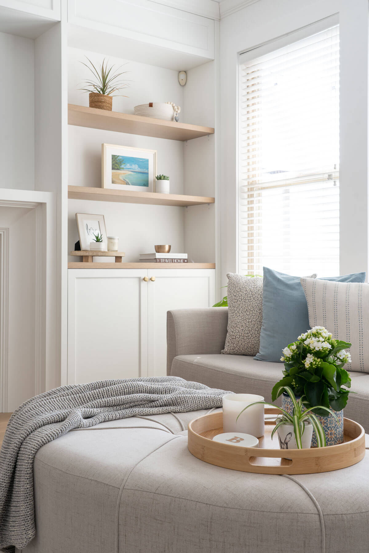 Port Moody built-in shelves and cupboards
