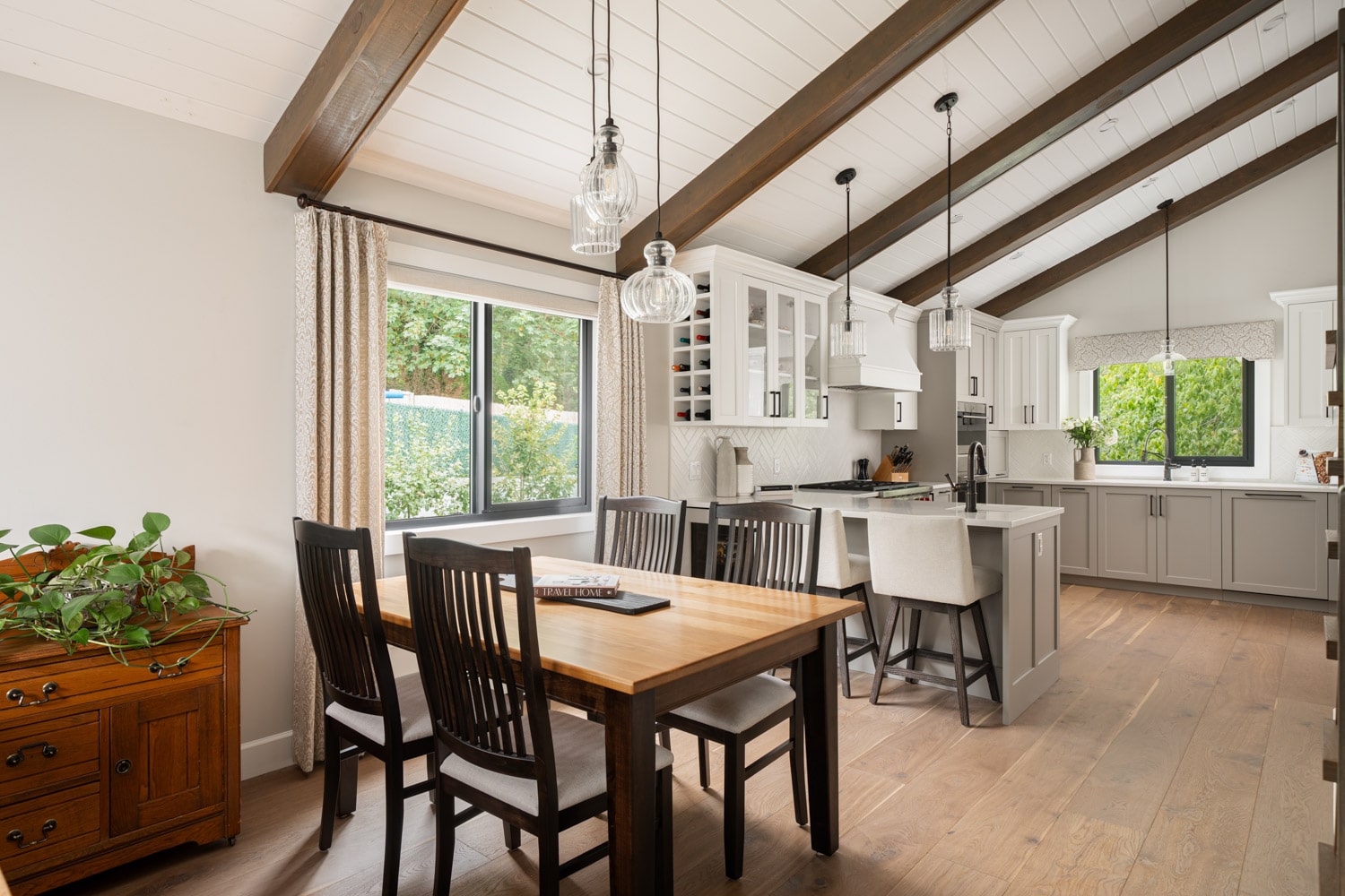 Crawford Bay-Novero Homes - 5-min