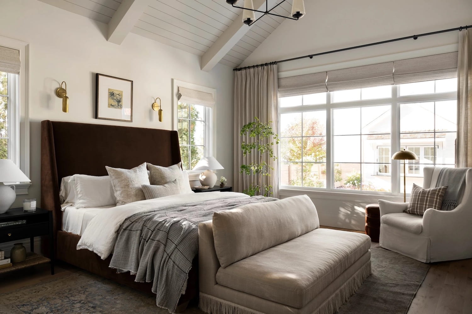 swiss coffee paint colour by benjamin moore in McGee primary suite